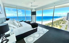 Air On Broadbeach Beachfront 2Level Stunning Apartment With 180 Degree Views